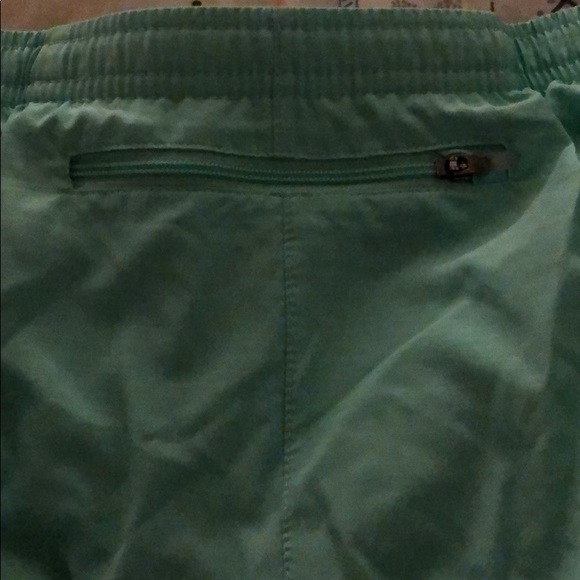 Running shorts - Picture 3 of 3
